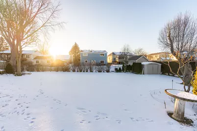 230 Ashley Court, Roselle, IL 60172 - Photo 37