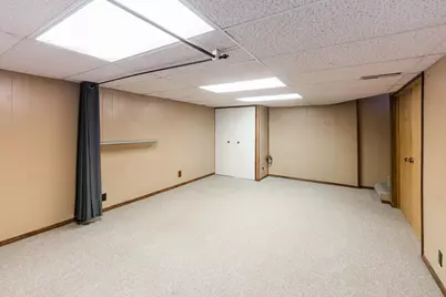 230 Ashley Court, Roselle, IL 60172 - Photo 29