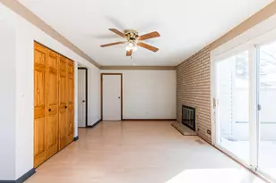 230 Ashley Ct, Roselle, IL 60172 - Photo 11