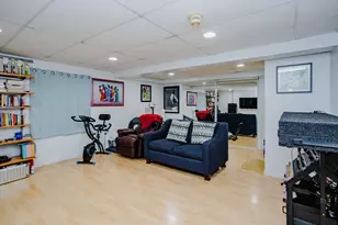 375 Ashwood Ct, Vernon Hills, IL 60061 - Photo 15