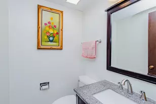 375 Ashwood Ct, Vernon Hills, IL 60061 - Photo 9