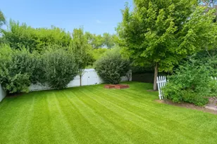 1712 11th St, Waukegan, IL 60085 - Photo 7