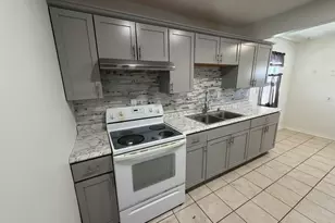 2724 Prial Ave, Rockford, IL 61101 - Photo 5