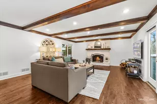 6N770 Splitrail Ln, Saint Charles, IL 60175 - Photo 9