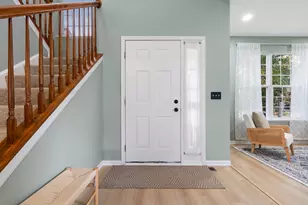 2197 Wilson Creek Cir, Aurora, IL 60503 - Photo 7