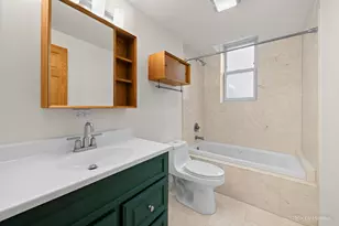 3538 W Ainslie St, Chicago, IL 60625 - Photo 11