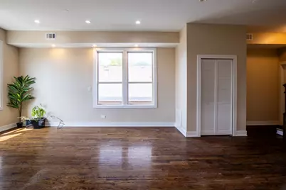 5040 W Berenice Avenue, Chicago, IL 60641 - Photo 11