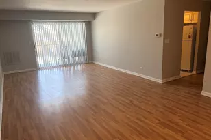 500 W Huntington Commons Rd, Mount Prospect, IL 60056 - Photo 9