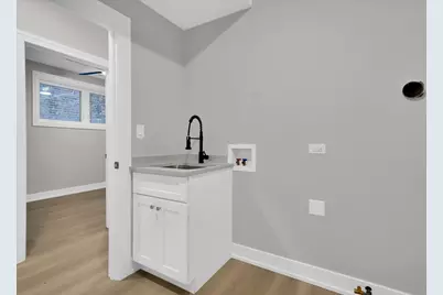 7619 S Vernon Avenue, Chicago, IL 60619 - Photo 31