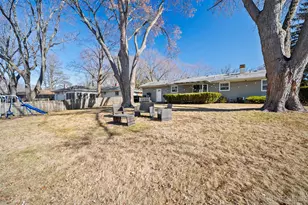 906 Carol Ave, Elgin, IL 60123 - Photo 31