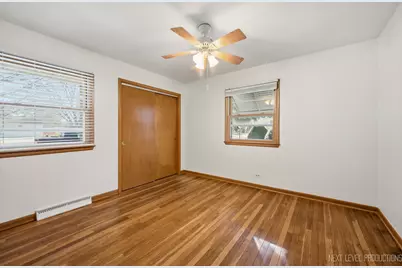 906 Carol Avenue, Elgin, IL 60123 - Photo 13