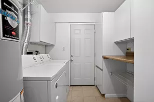 1345 Laurie Ln, Hanover Park, IL 60133 - Photo 15