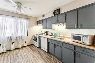 7632 W Lawrence Ave, Harwood Heights, IL 60706 - Photo 7