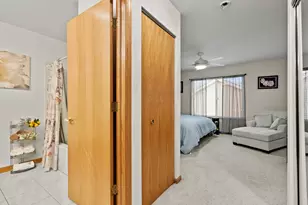 782 S Baldwin Ln, Romeoville, IL 60446 - Photo 17