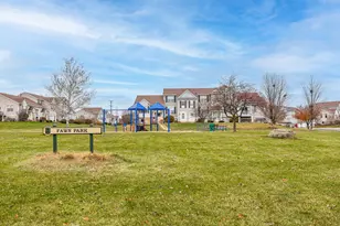 1658 N Fieldstone Dr, Shorewood, IL 60404 - Photo 17