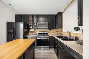 1658 N Fieldstone Dr, Shorewood, IL 60404 - Photo 7