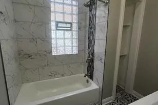 3257 W Warren Blvd, Chicago, IL 60624 - Photo 9