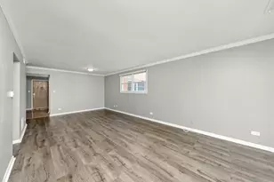 333 S East Ave, Oak Park, IL 60302 - Photo 9