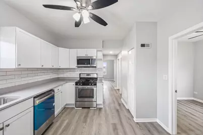 4418 W Armitage Avenue, Chicago, IL 60639 - Photo 9