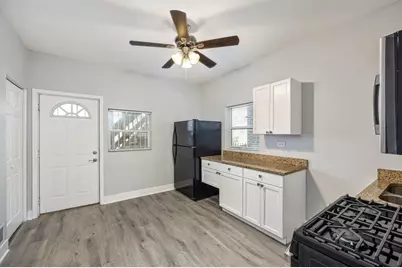 4418 W Armitage Avenue, Chicago, IL 60639 - Photo 25