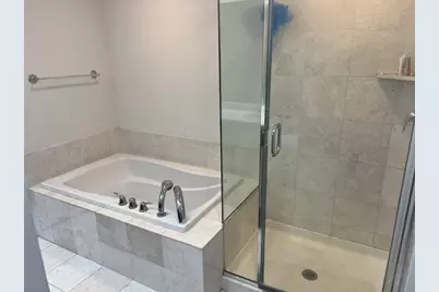 600 N Lake Shore Drive #914, Chicago, IL 60611 - Photo 19