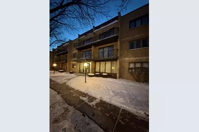 10002 S Pulaski Road #207, Oak Lawn, IL 60453 - Photo 3
