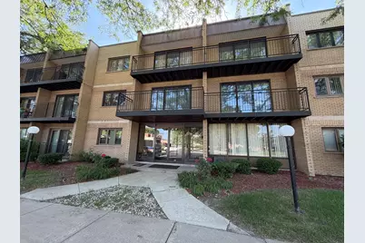 10002 S Pulaski Road #207, Oak Lawn, IL 60453 - Photo 1