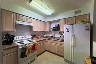 10002 S Pulaski Rd, Oak Lawn, IL 60453 - Photo 3