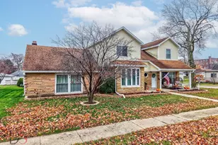 204 N Woodland Ave, Oglesby, IL 61348 - Photo 1