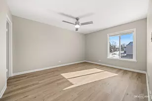 7323 Blackburn Ave, Downers Grove, IL 60516 - Photo 11