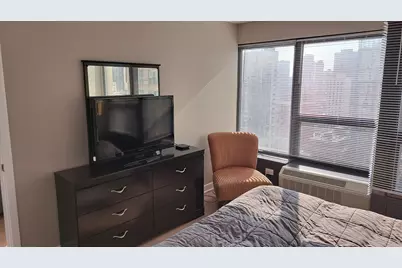 30 E Huron Street #2205, Chicago, IL 60611 - Photo 11