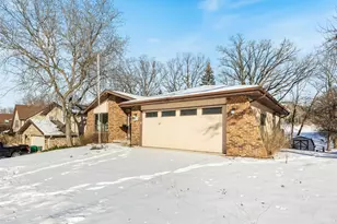 508 Keepataw Dr, Lemont, IL 60439 - Photo 3