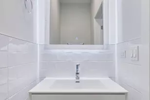 1042 S Oakley Blvd, Chicago, IL 60612 - Photo 15