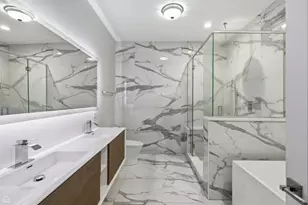 1042 S Oakley Blvd, Chicago, IL 60612 - Photo 11