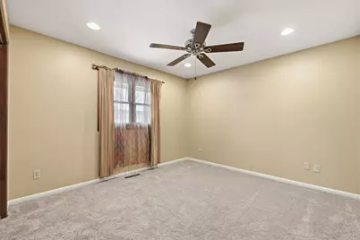 4911 Redbird Lane, Crystal Lake, IL 60012 - Photo 19