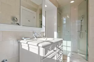 232 E Walton Pl, Chicago, IL 60611 - Photo 25