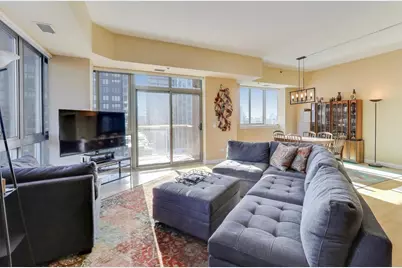 230 W Division Street #1405, Chicago, IL 60610 - Photo 5