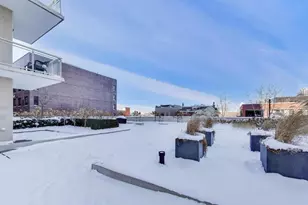 230 W Division St, Chicago, IL 60610 - Photo 27