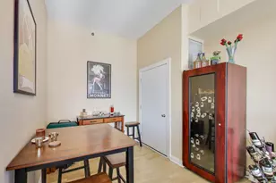 230 W Division St, Chicago, IL 60610 - Photo 15