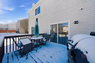 370 Dartmoor Ave, Romeoville, IL 60446 - Photo 3