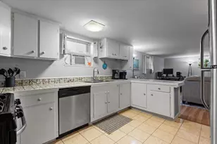 8644 Niles Center Rd, Skokie, IL 60077 - Photo 23