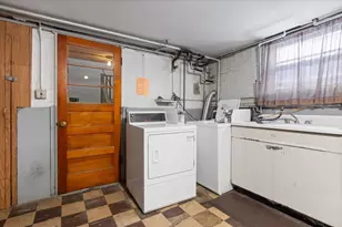 8644 Niles Center Rd, Skokie, IL 60077 - Photo 17