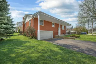 483 Forest Preserve Dr, Wood Dale, IL 60191 - Photo 3