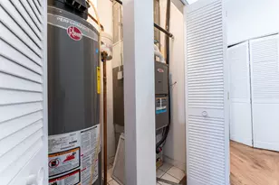 1747 N Artesian Ave, Chicago, IL 60647 - Photo 27