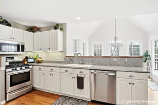 387 Long Hill Rd, Gurnee, IL 60031 - Photo 11