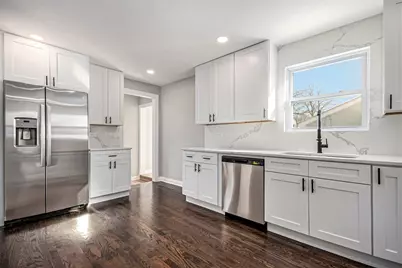 225 Sunrise Avenue, Willowbrook, IL 60527 - Photo 7