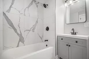 225 Sunrise Ave, Willowbrook, IL 60527 - Photo 11