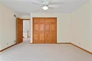 17804 W Pond Ridge Cir, Gurnee, IL 60031 - Photo 25