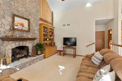 17804 W Pond Ridge Circle, Gurnee, IL 60031 - Photo 15