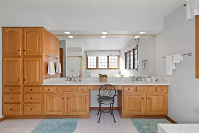 17804 W Pond Ridge Circle, Gurnee, IL 60031 - Photo 19